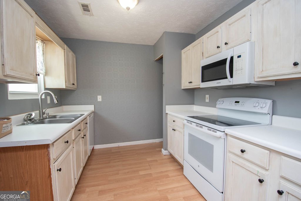 1672 Dolly Nixon Road Senoia - Photo 16