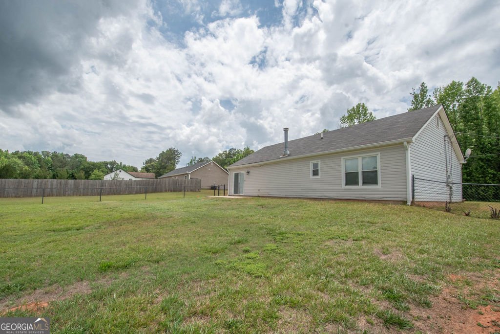 1672 Dolly Nixon Road Senoia - Photo 6