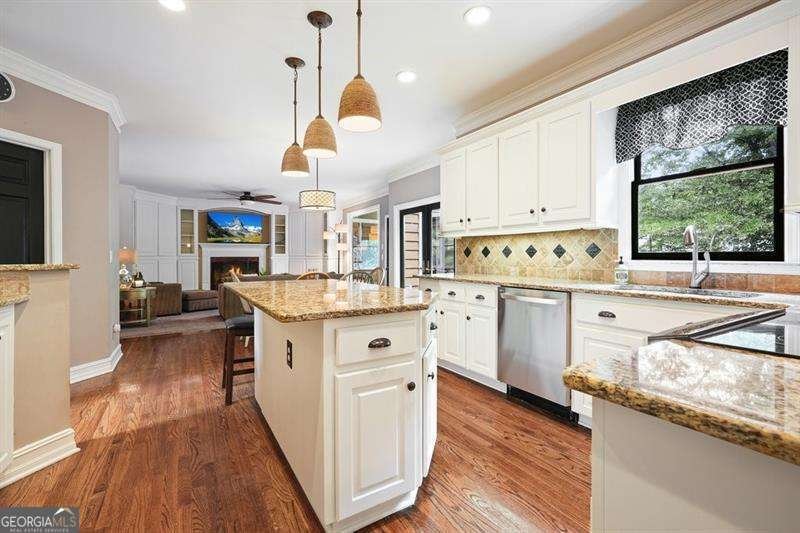 3232 Eagle Watch Drive Woodstock - Photo 10