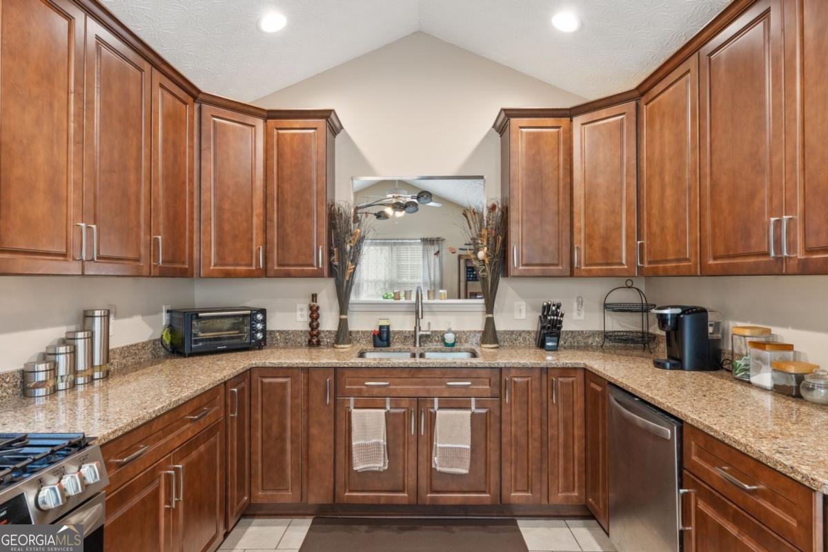 1126 Whatley Mill Lane Lawrenceville - Photo 13