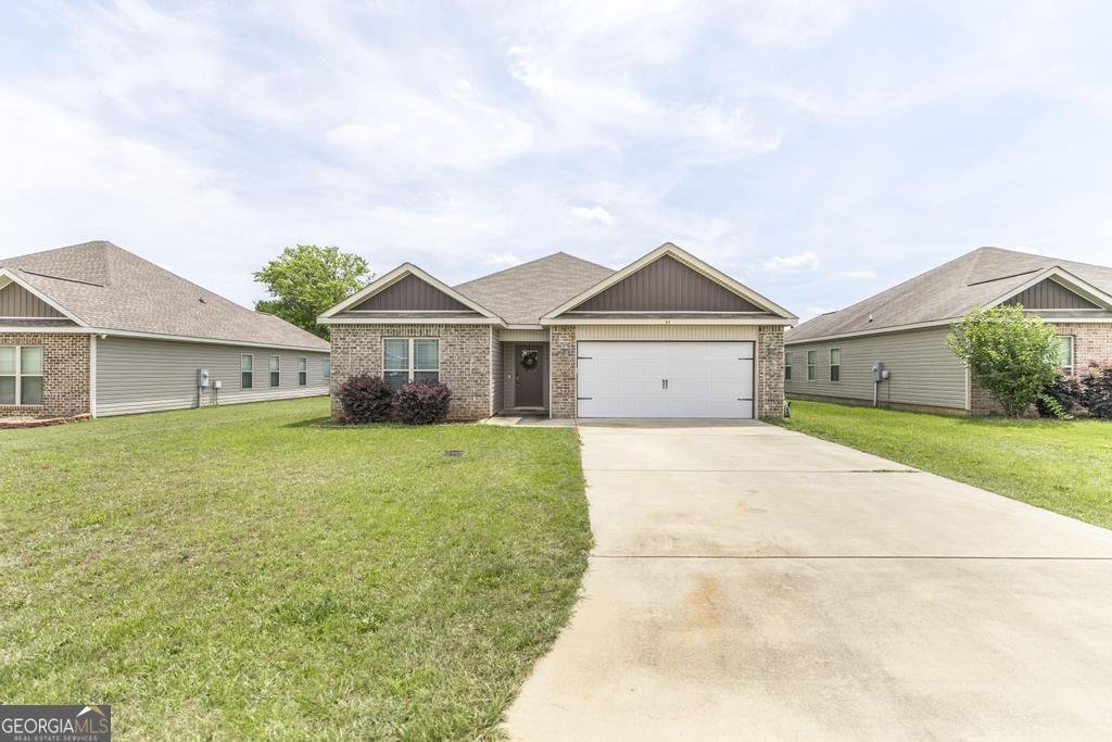 96 Santangelo Court Warner Robins - main photo