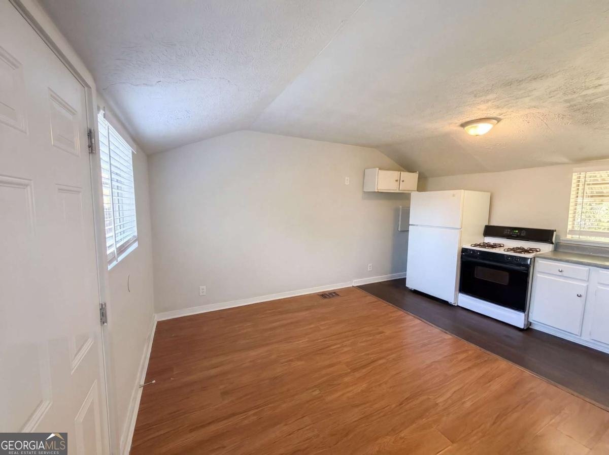 1396 Pine Drive Atlanta - Photo 6