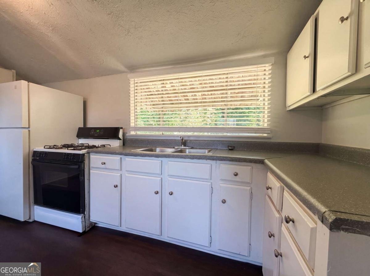 1396 Pine Drive Atlanta - Photo 8