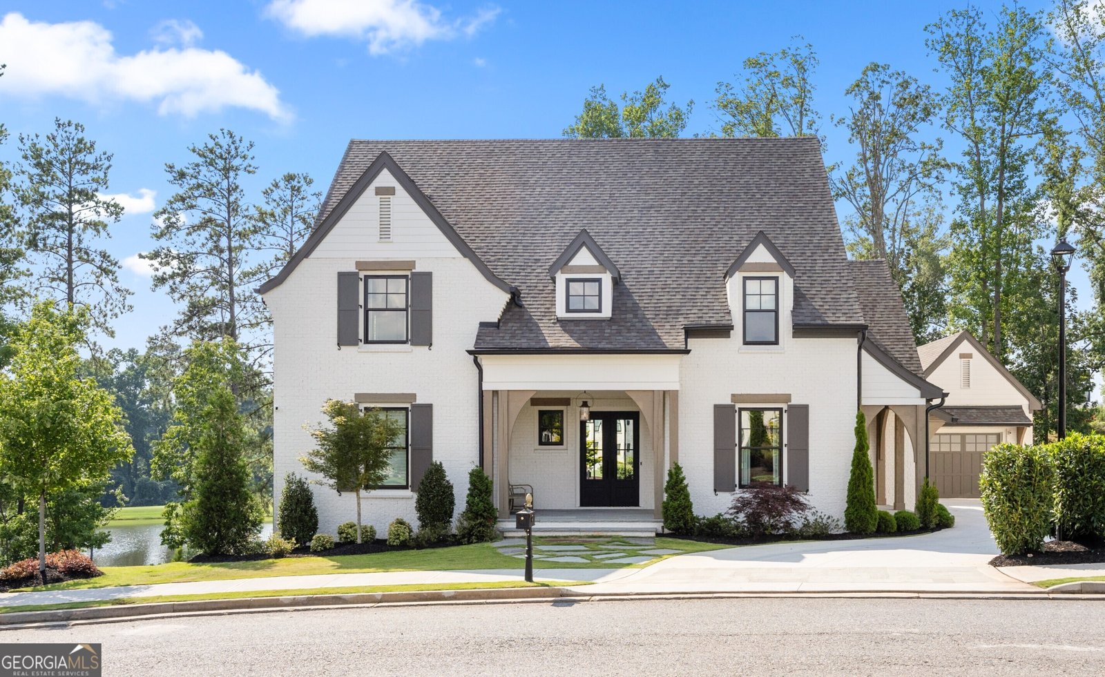 3940 Cottage Park Court Alpharetta - main photo