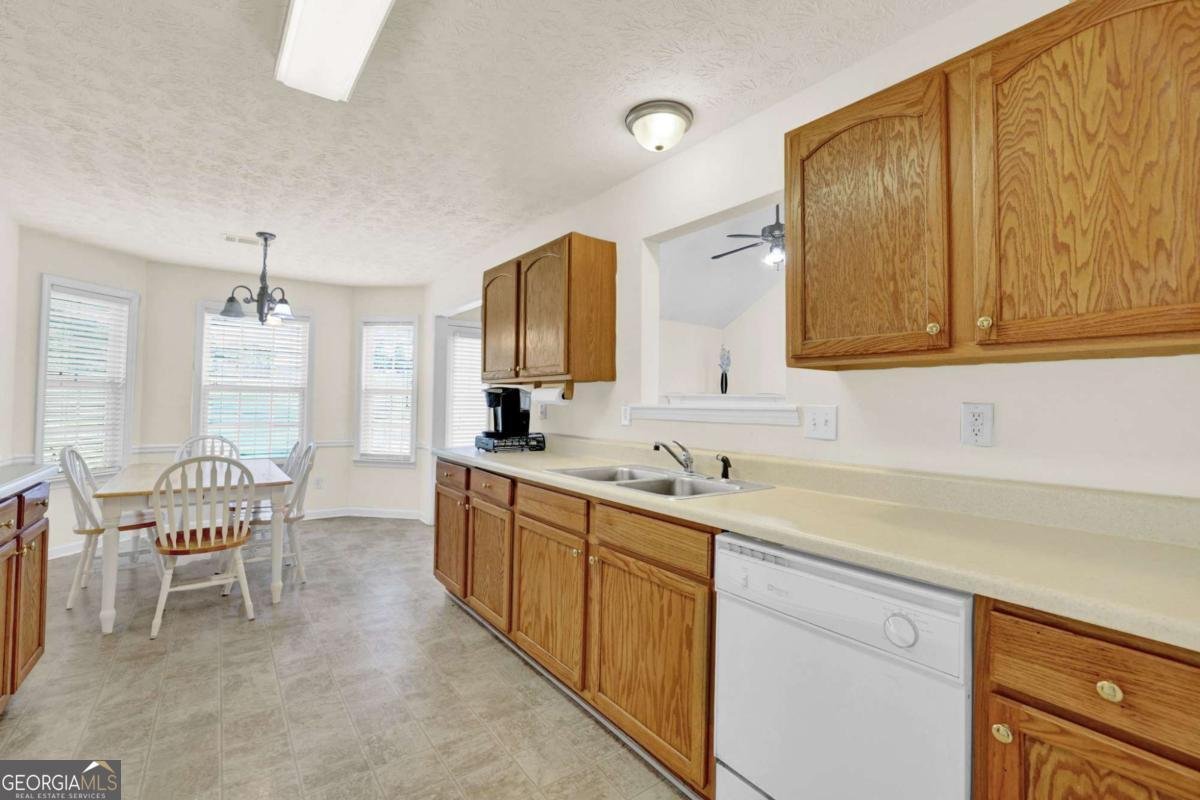 1401 Waterford Court Loganville - Photo 22