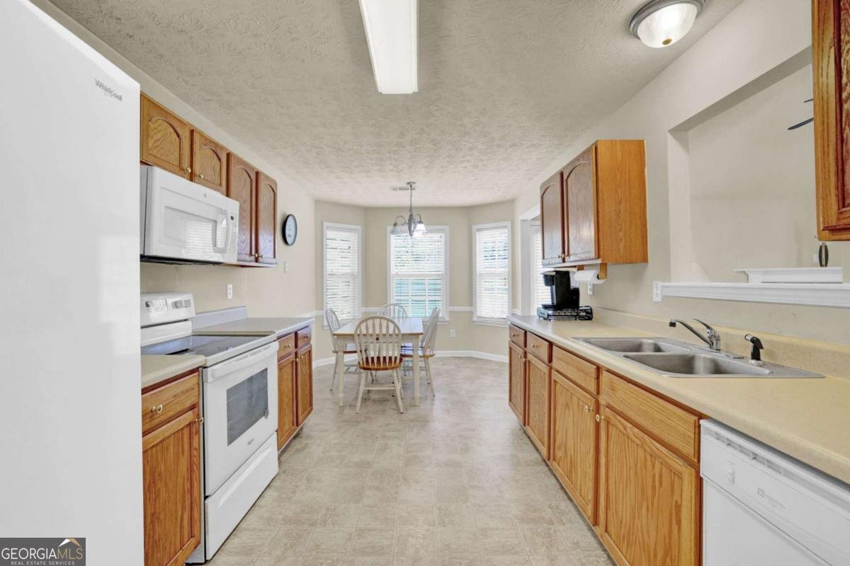 1401 Waterford Court Loganville - Photo 24
