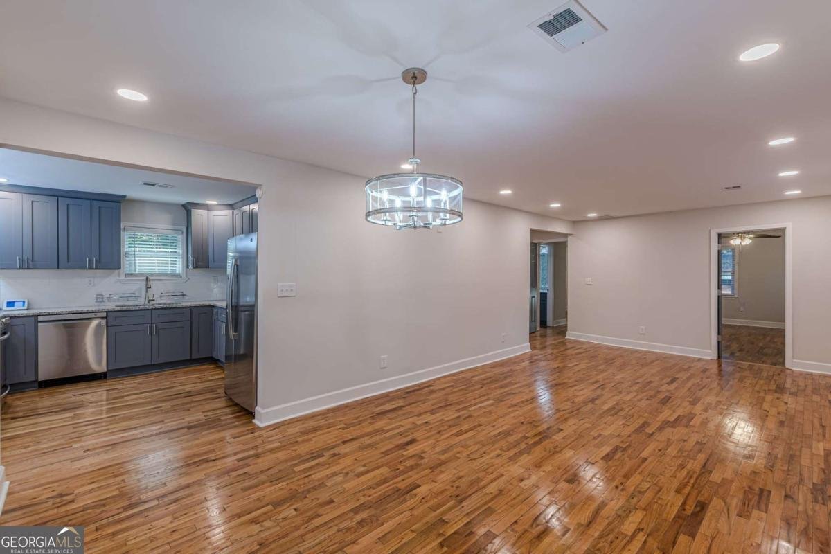 1395 Dennis Drive Decatur - Photo 9