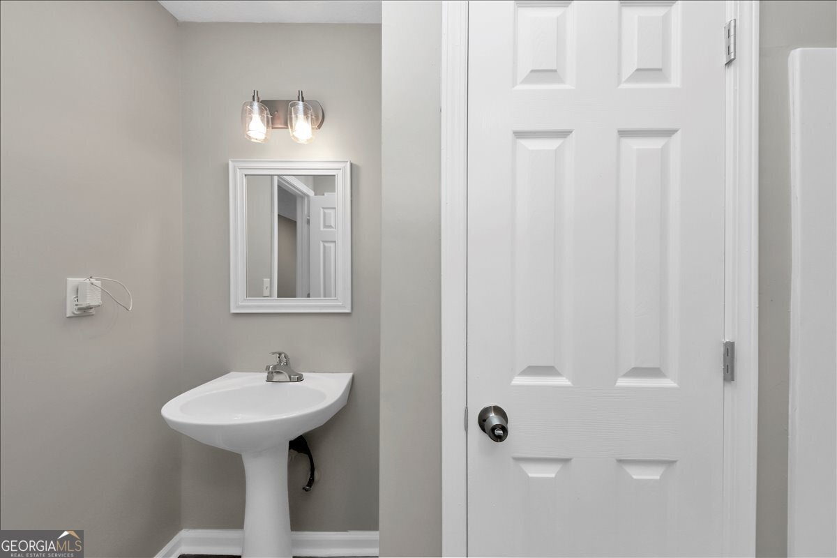 360 Parkway Road Union City - Photo 23