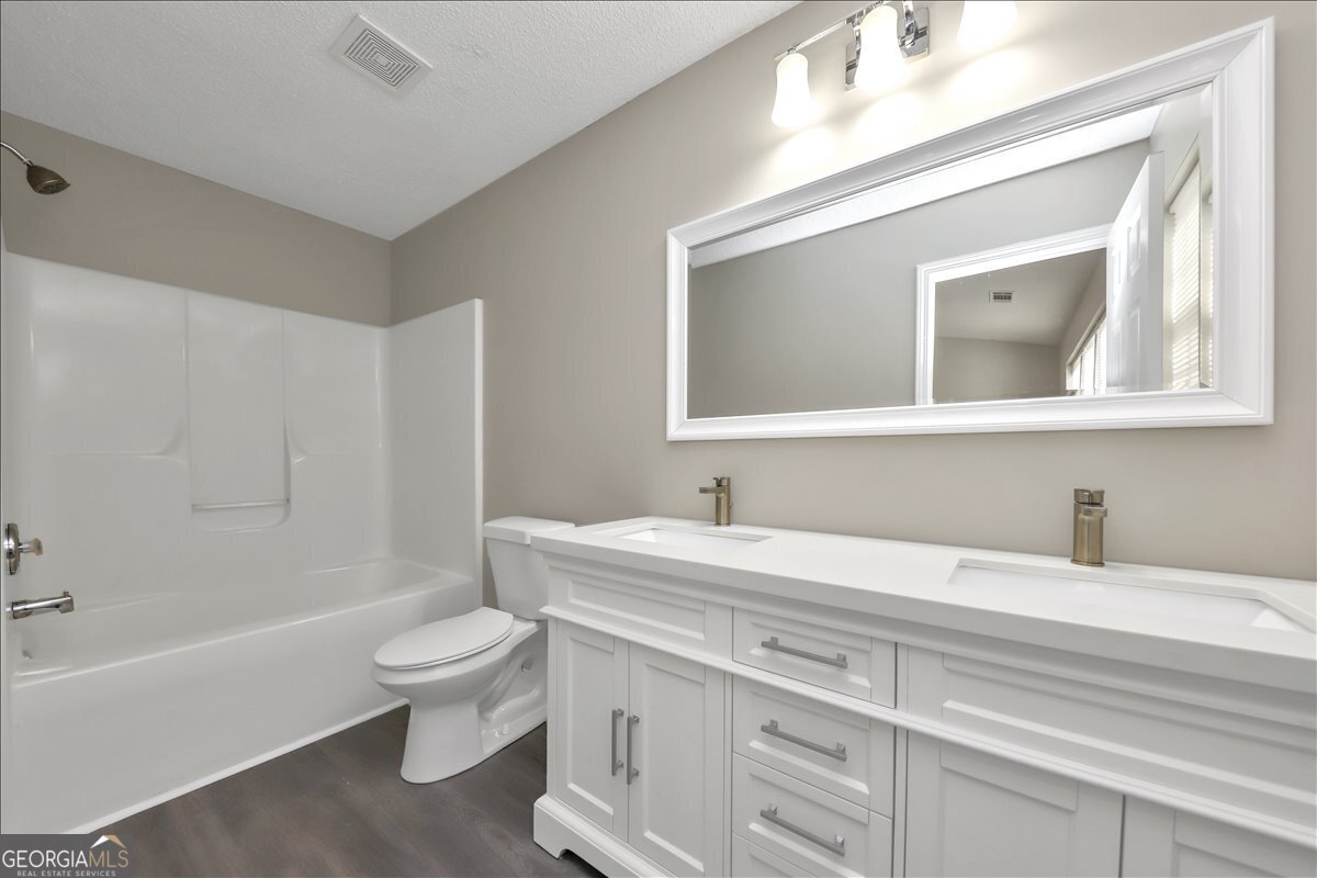 360 Parkway Road Union City - Photo 9