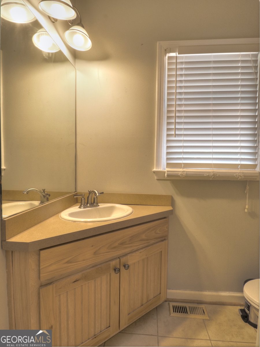 172 Beacon Hill Drive Cleveland - Photo 13
