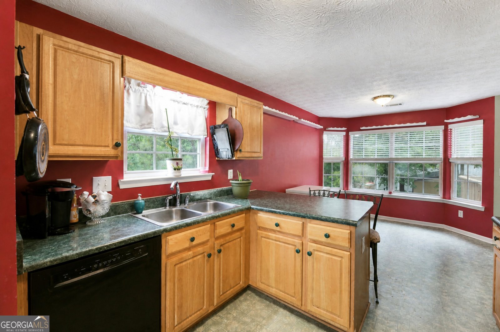 912 Kendall Park Drive Winder - Photo 9