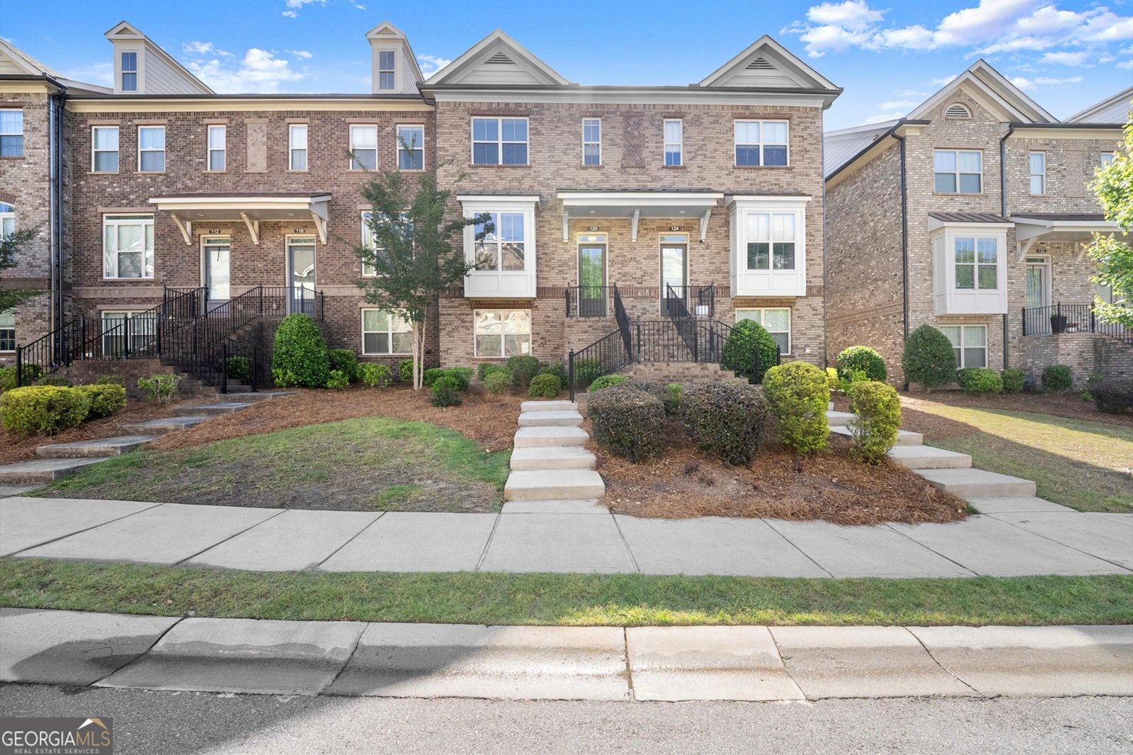 120 Laurel Crest Alley Johns Creek - main photo
