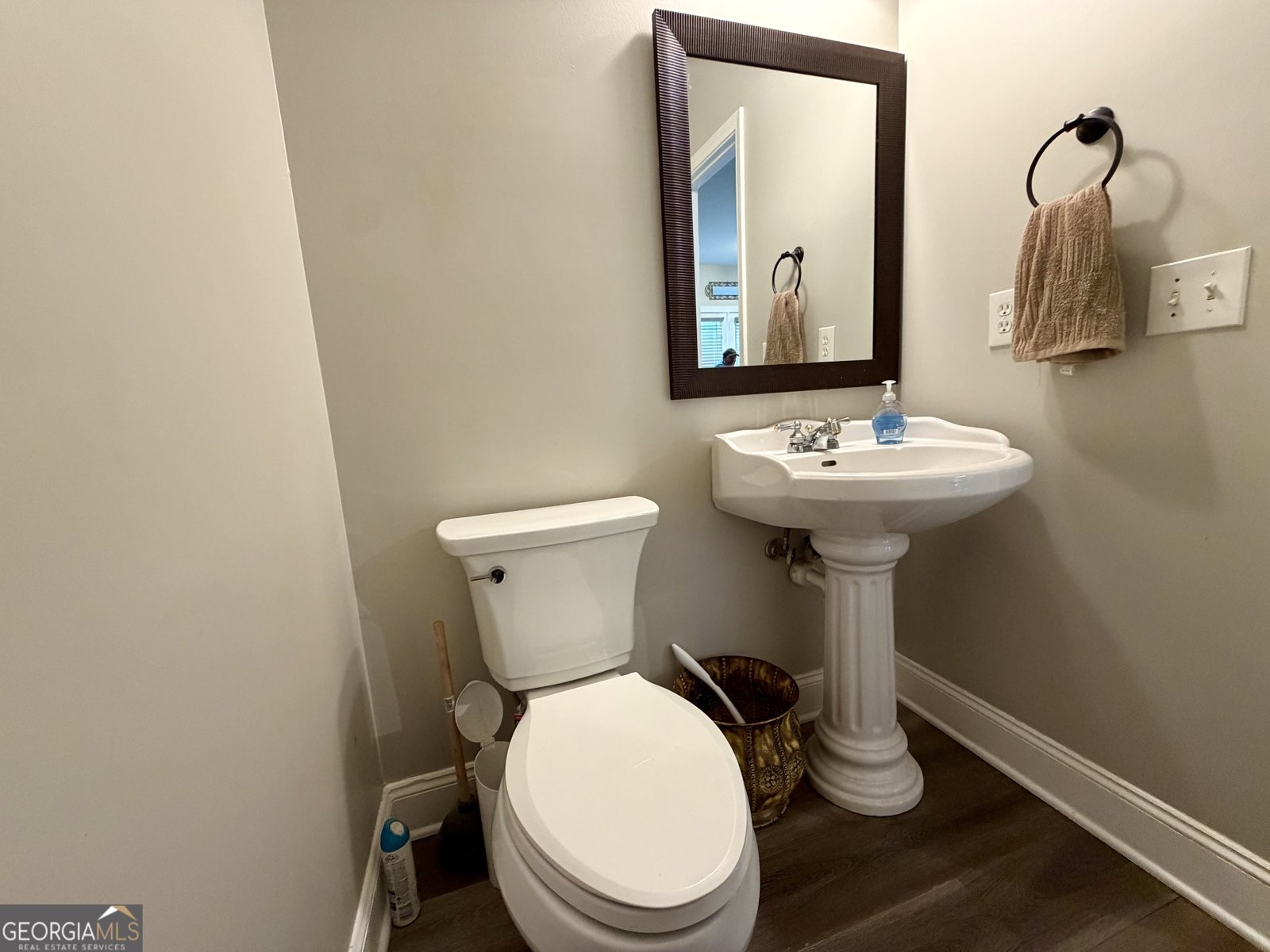 63 Centerport Drive White - Photo 6
