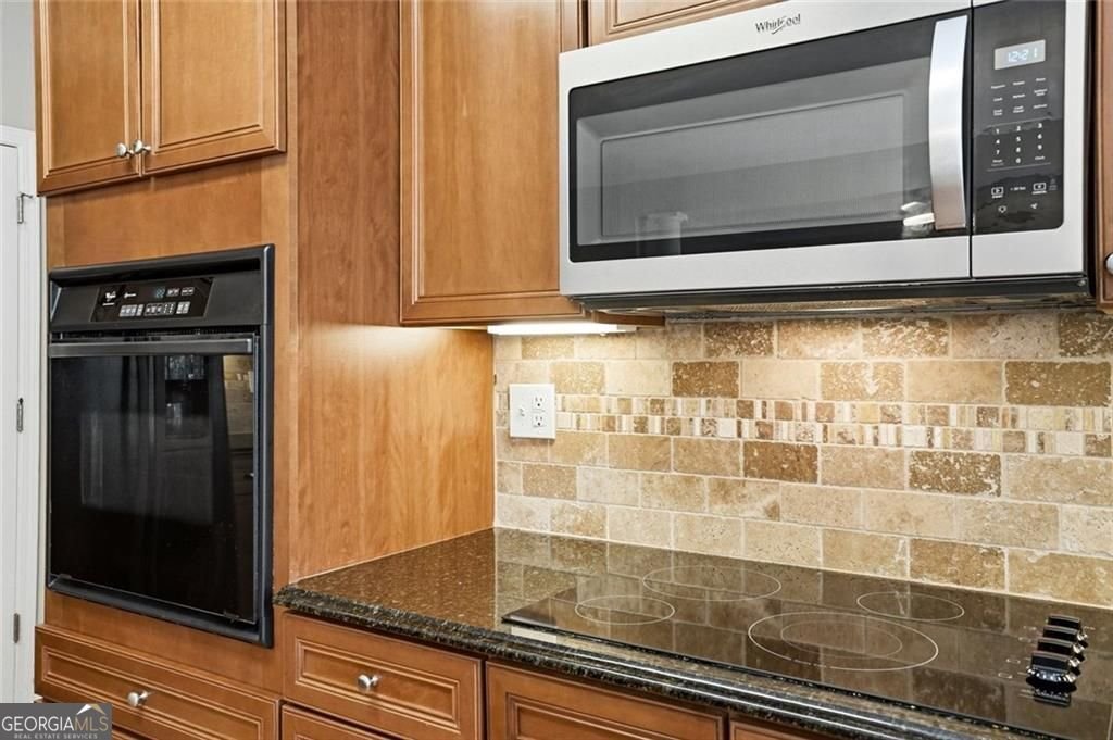 146 Middleton Place Grayson - Photo 11
