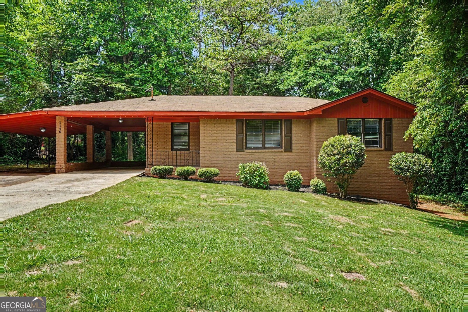 1140 Vonda Lane Mableton - main photo