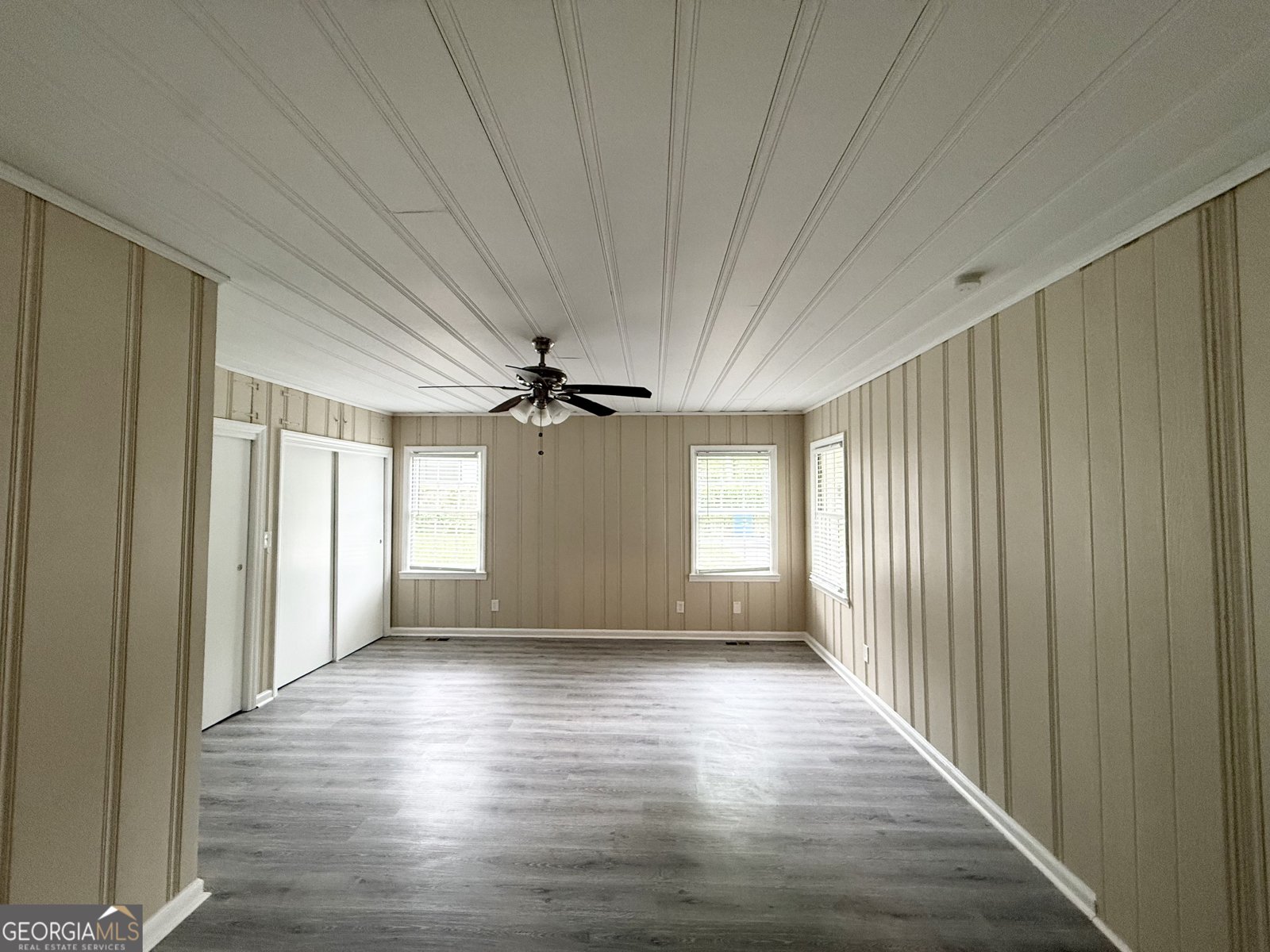2487 Sylvan Road East Point - Photo 12