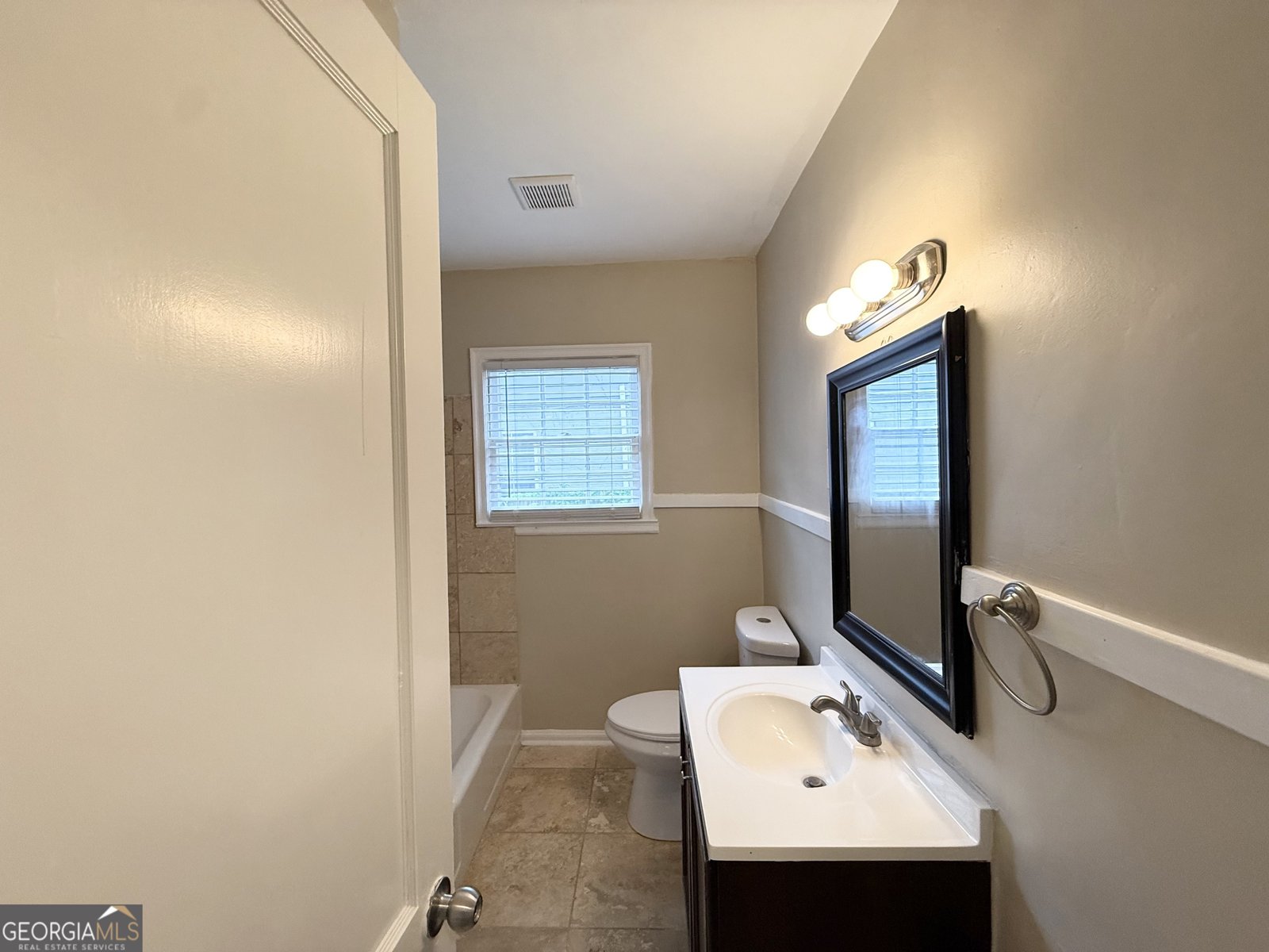 2487 Sylvan Road East Point - Photo 21