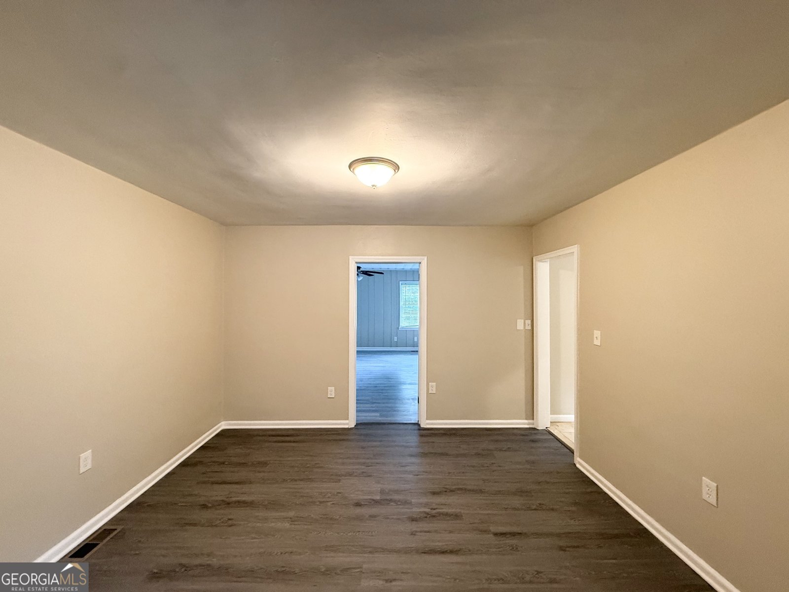 2487 Sylvan Road East Point - Photo 6