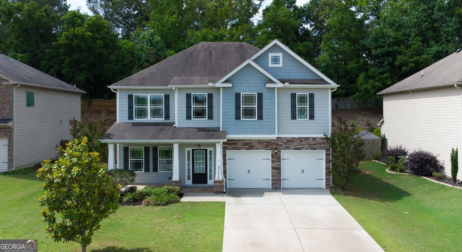 5595 Banner Boulevard Cumming - main photo