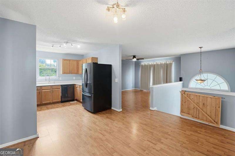 201 Hickory Lane Cartersville - Photo 9
