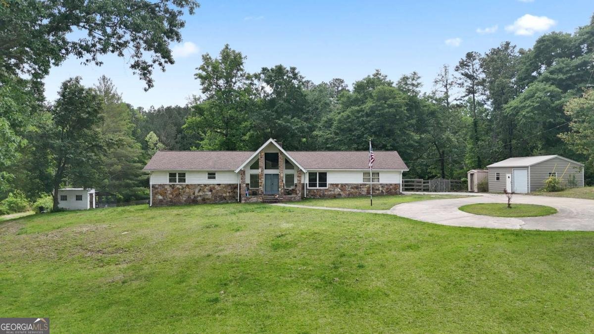 1528 Old Cartersville Road Dallas - main photo