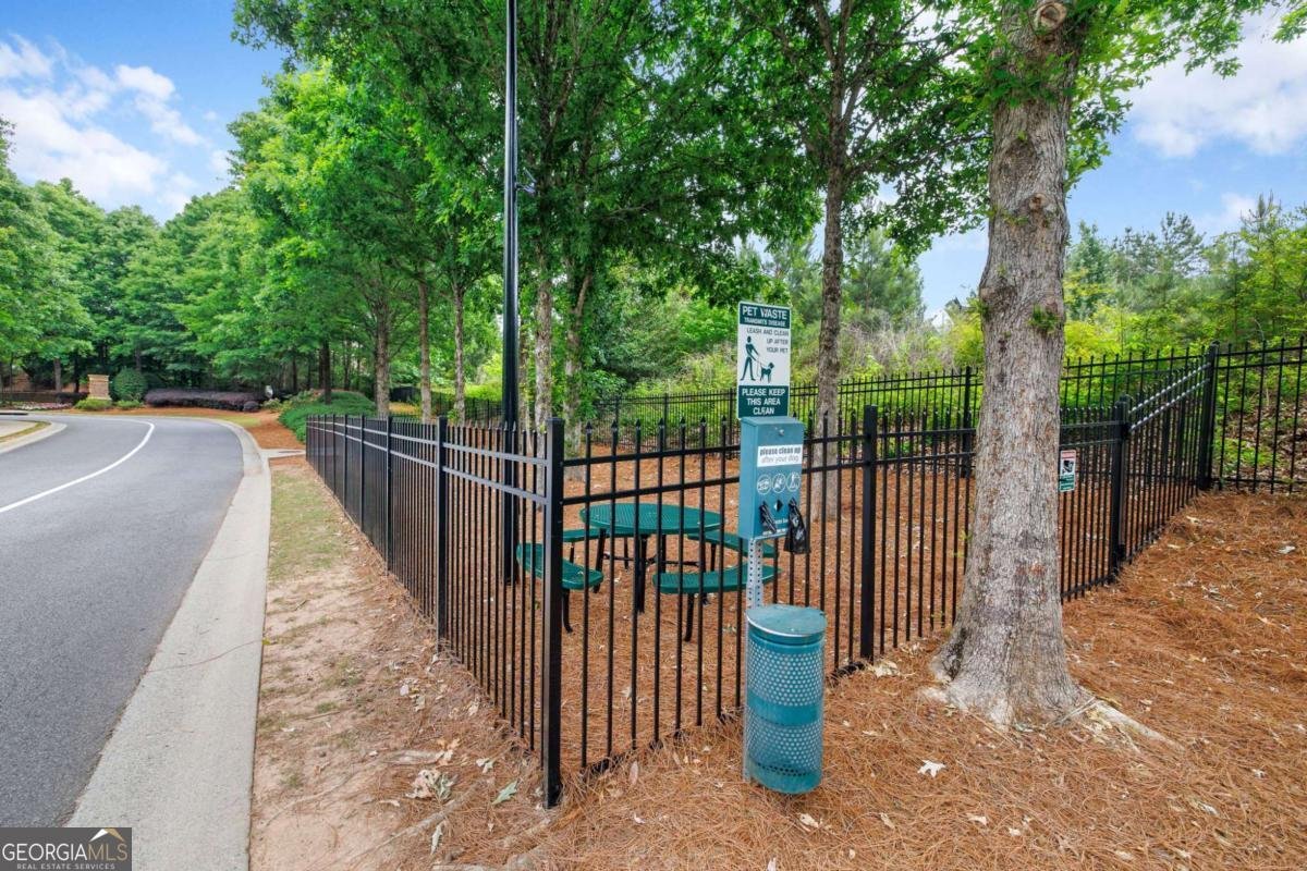 9009 Woodland Trail Alpharetta - Photo 32