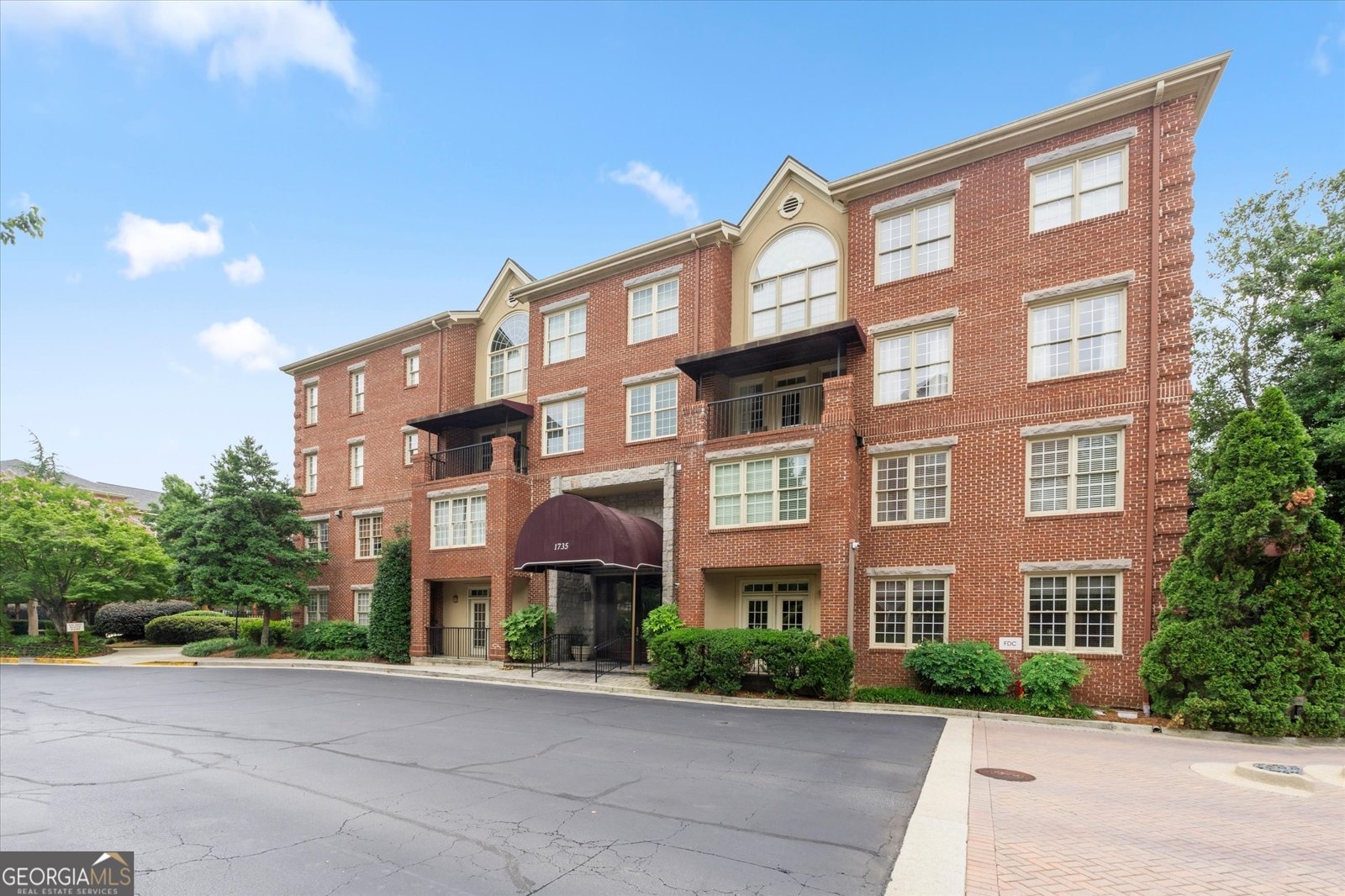 1735 Peachtree Street Atlanta - main photo