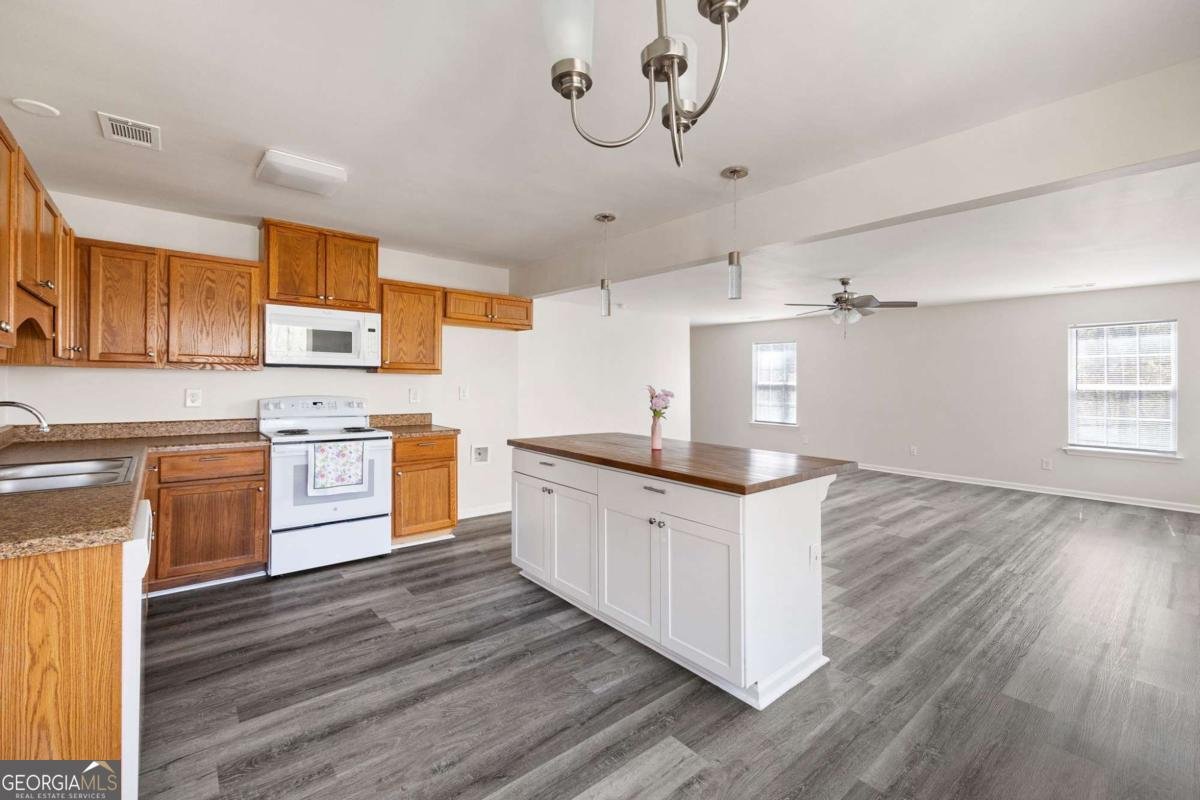 415 Heritage Woodstock - Photo 13