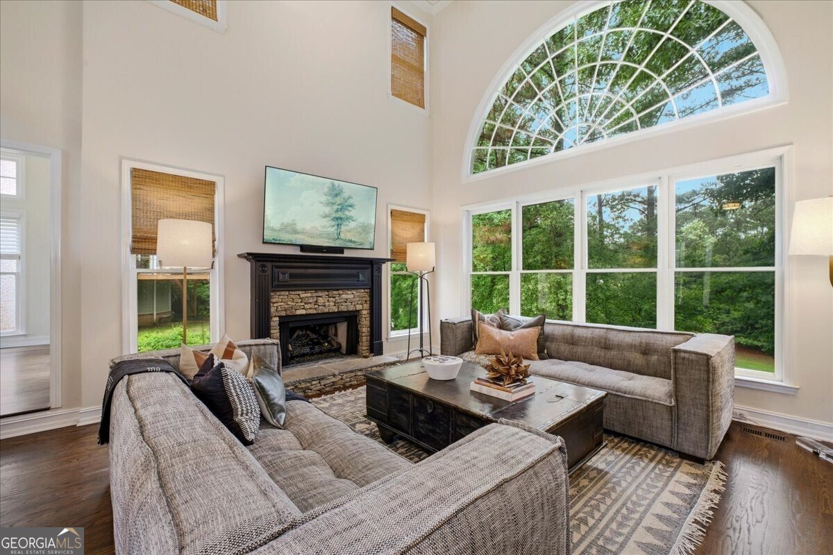 1021 Towne Lake Hills Woodstock - Photo 15