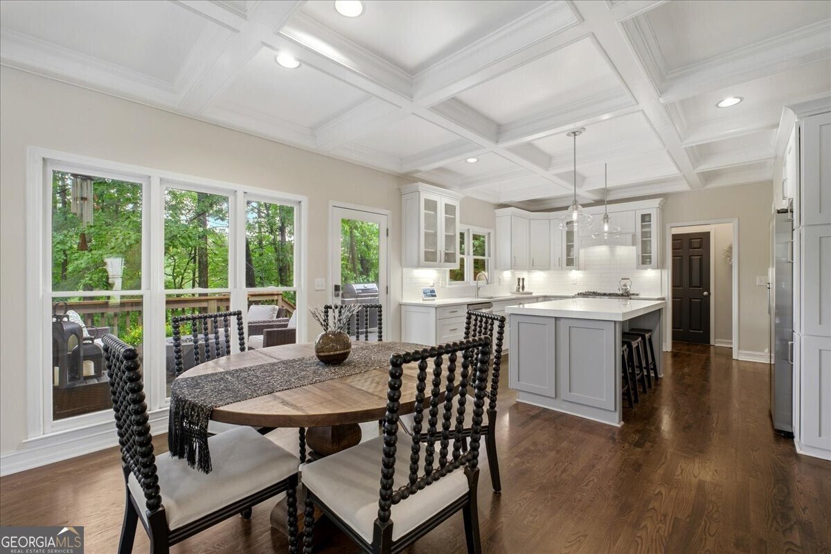1021 Towne Lake Hills Woodstock - Photo 18