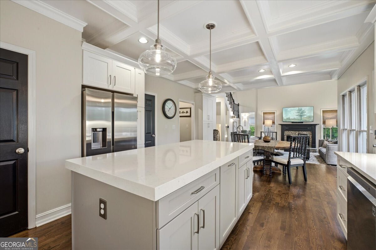 1021 Towne Lake Hills Woodstock - Photo 23