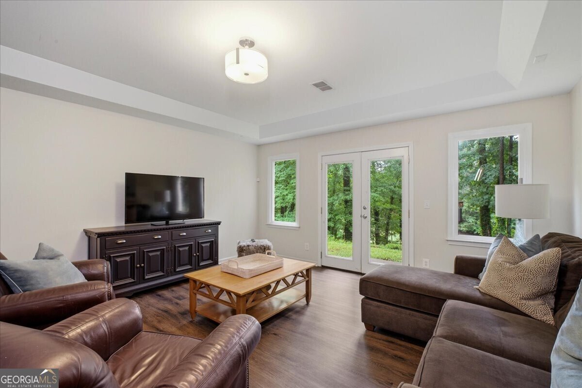 1021 Towne Lake Hills Woodstock - Photo 48