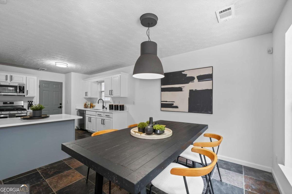 1484 GATES Circle Atlanta - Photo 11
