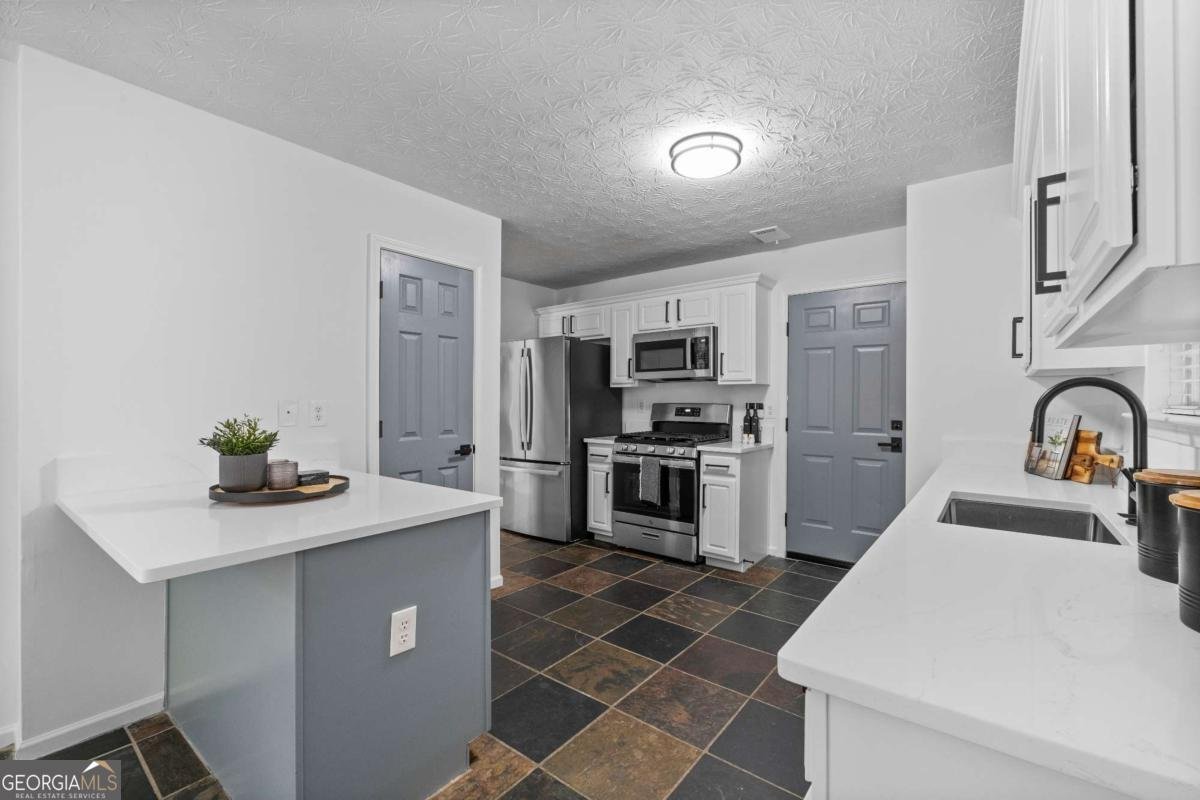 1484 GATES Circle Atlanta - Photo 12
