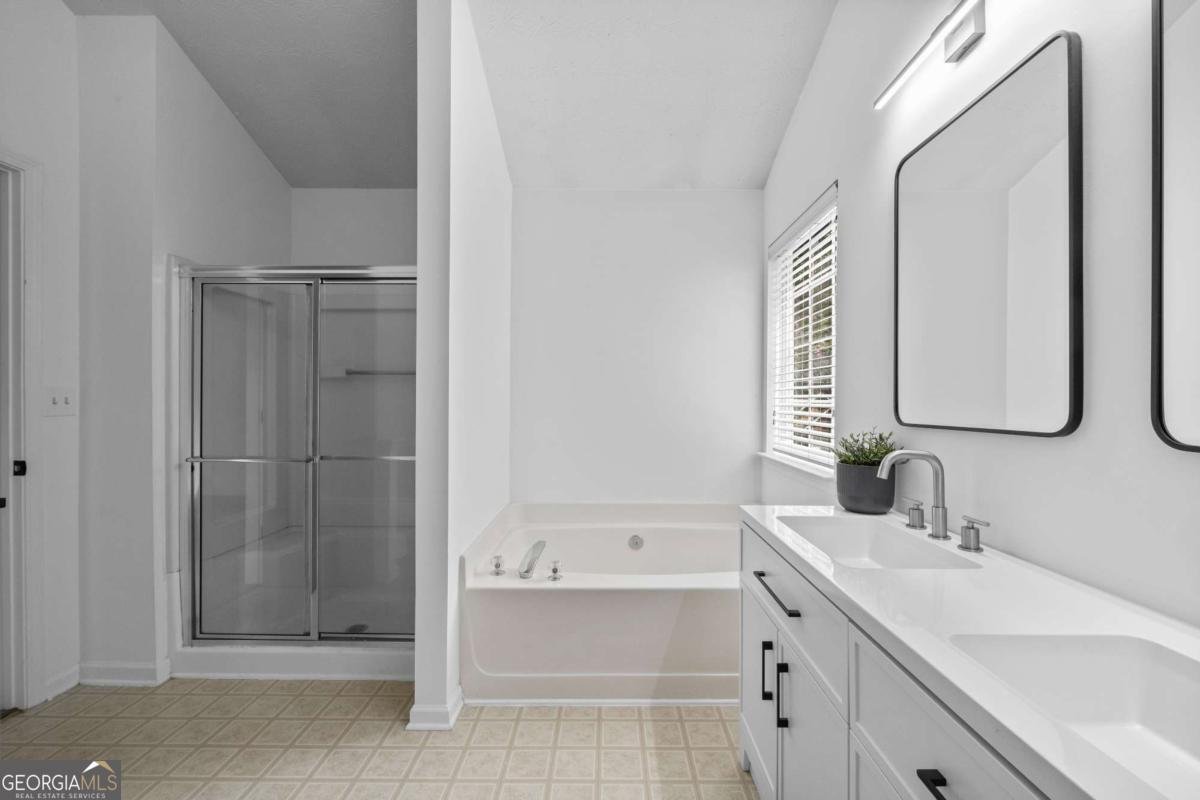 1484 GATES Circle Atlanta - Photo 24