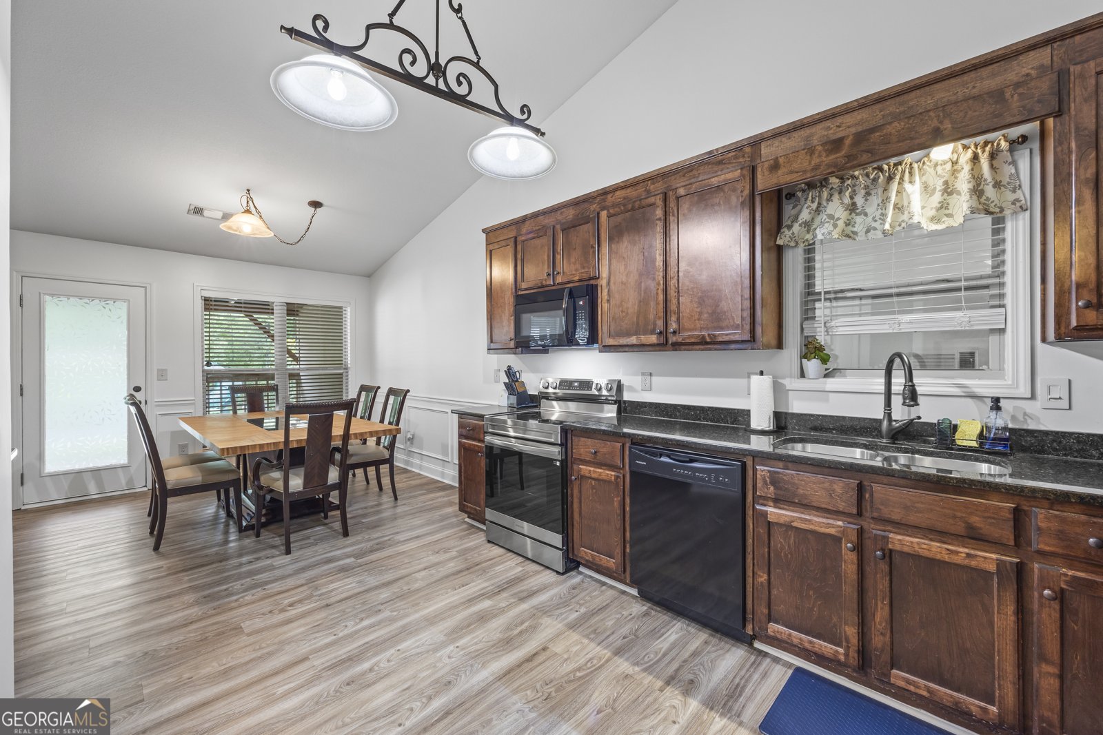 681 Carla Court Winder - Photo 10