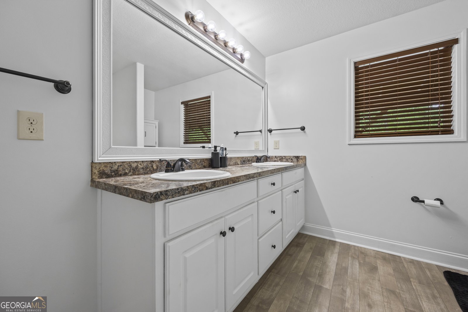 681 Carla Court Winder - Photo 16