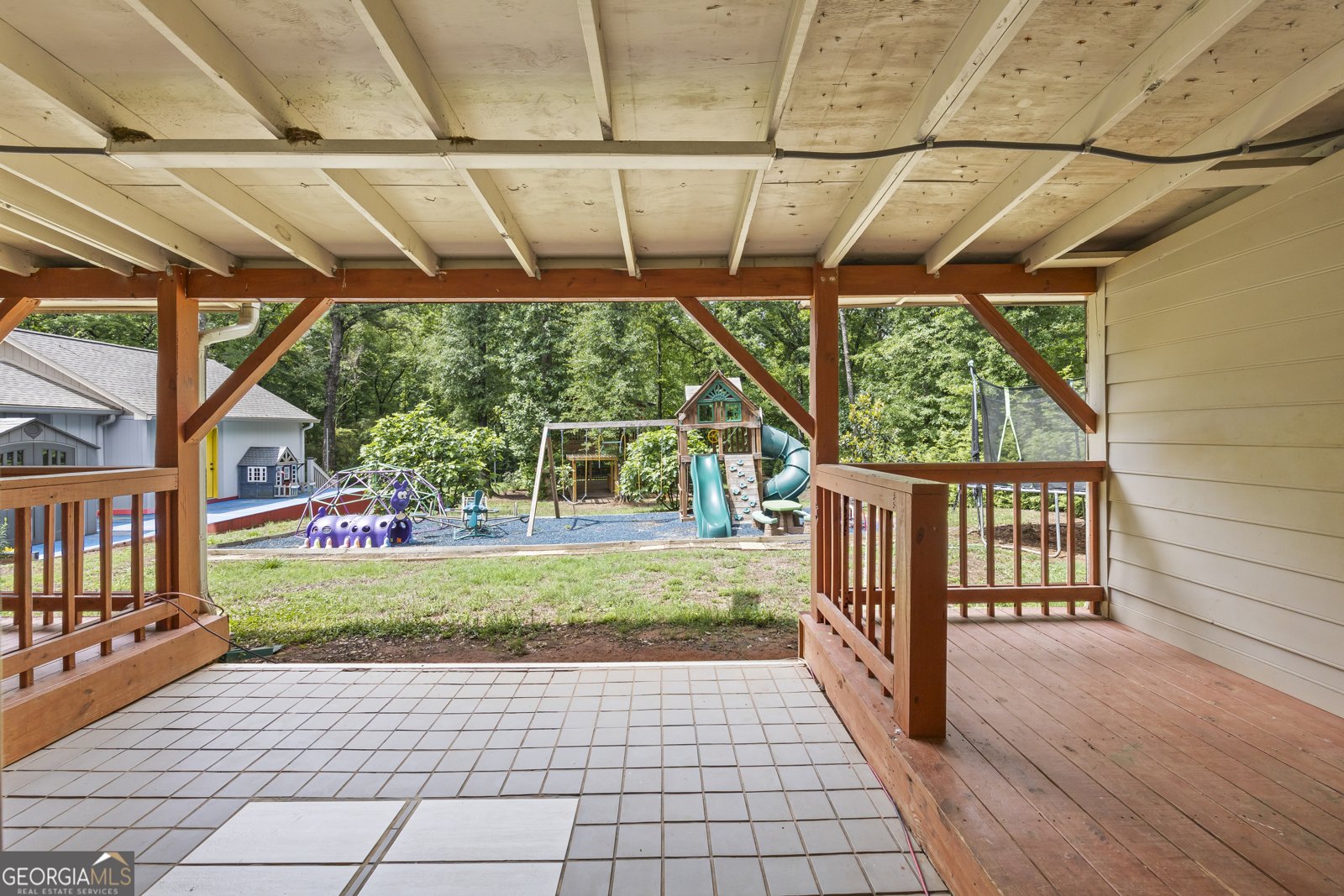 681 Carla Court Winder - Photo 35
