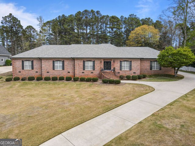 160 Victoria Drive Fayetteville - main photo