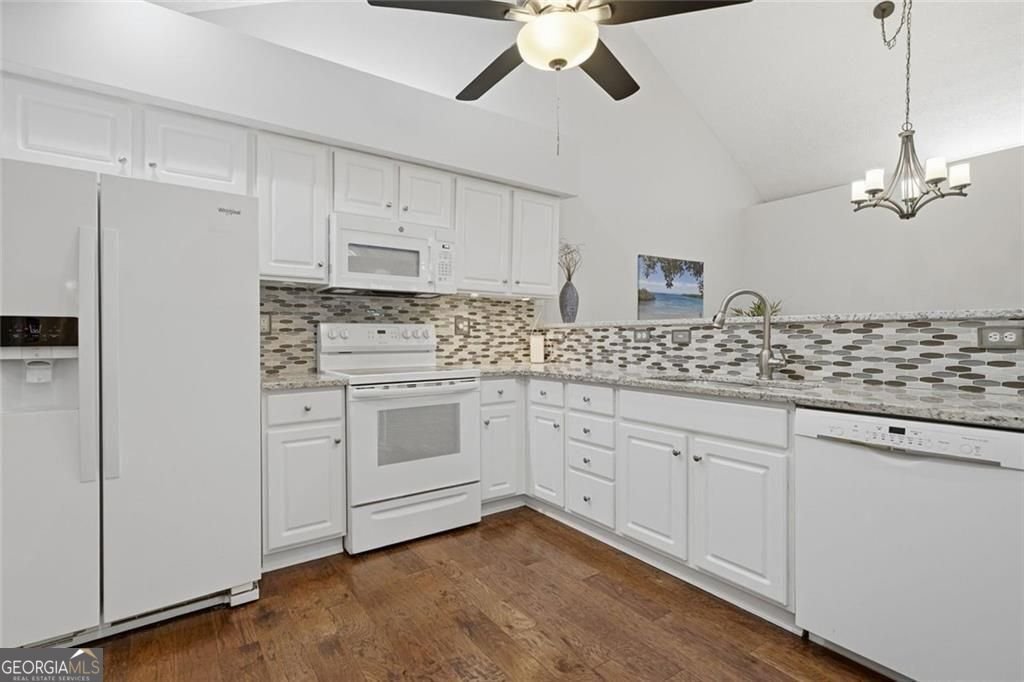 2132 Carefree Circle Marietta - Photo 14