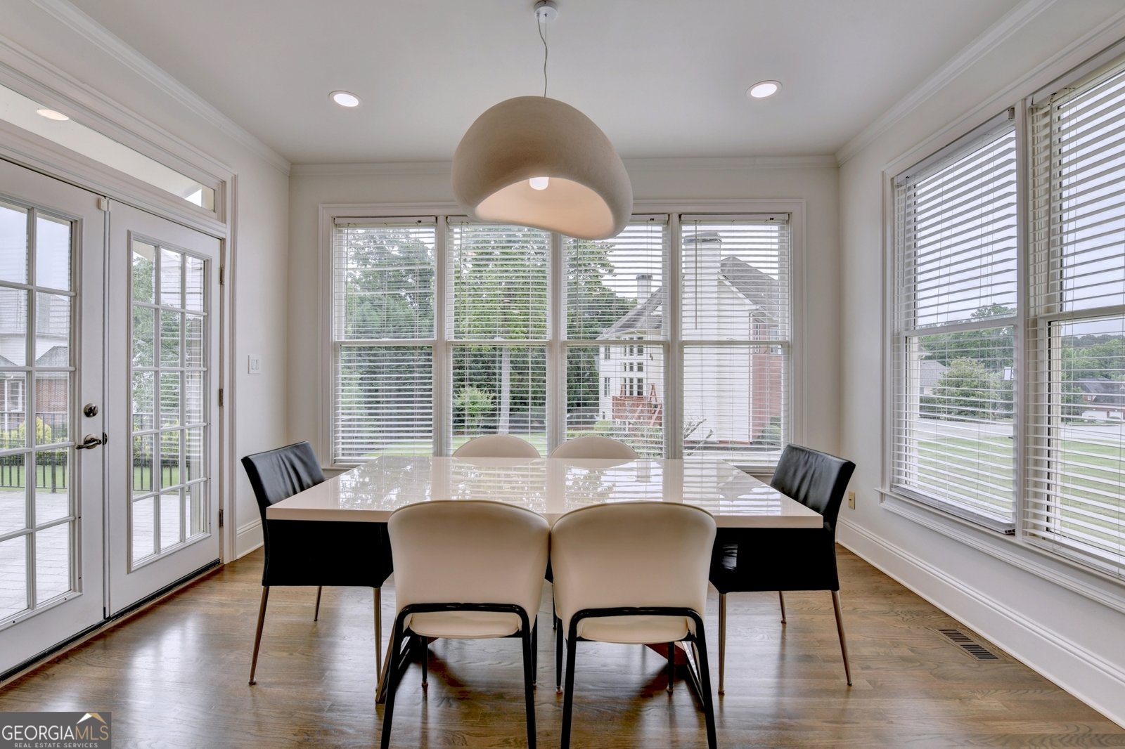 266 Prestbury Court Suwanee - Photo 17