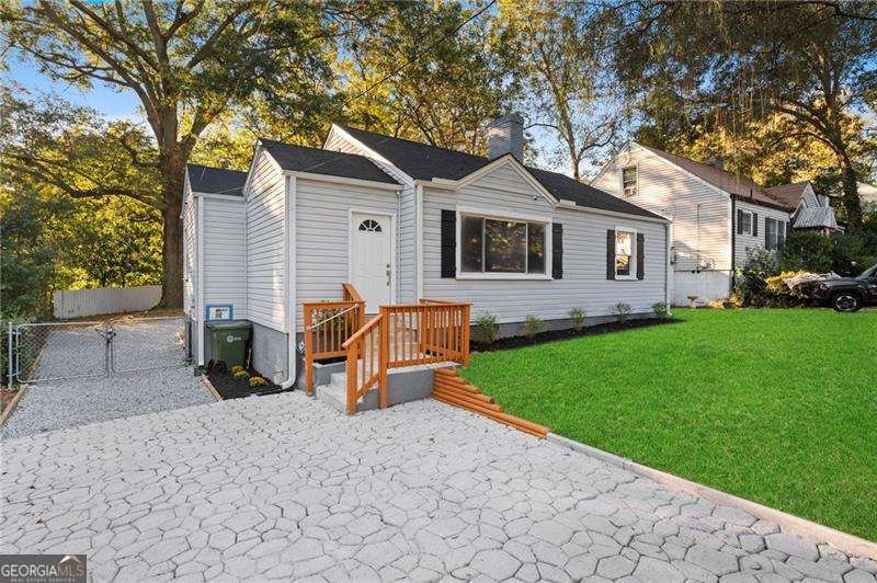 1847 Sylvan Road Atlanta - main photo