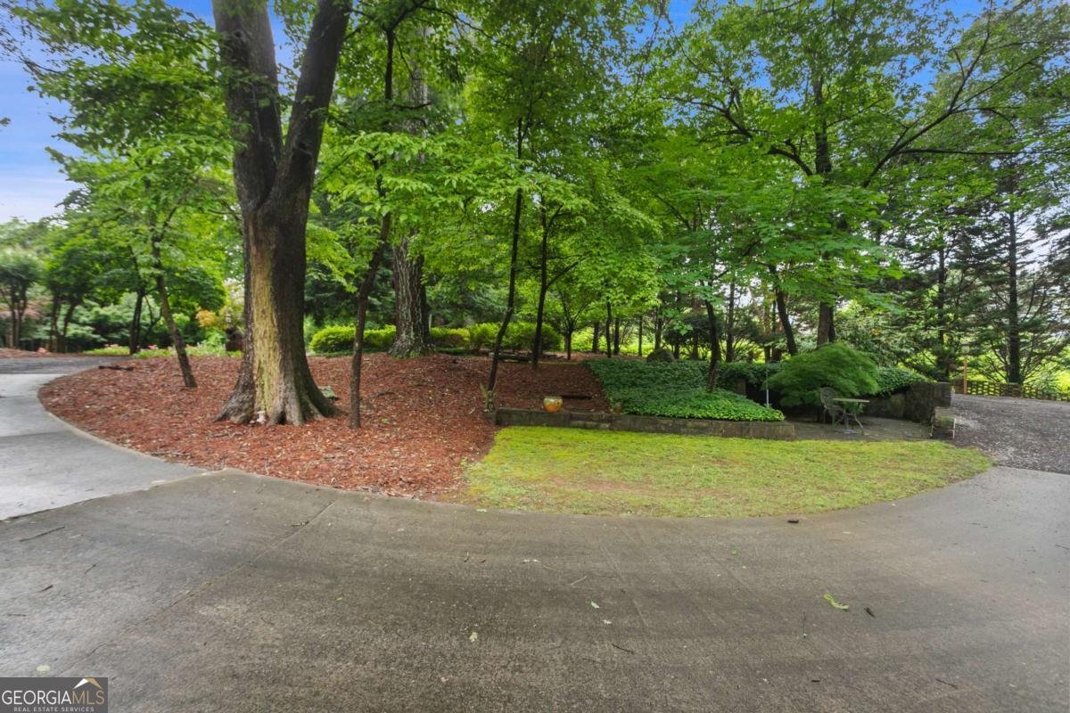 1025 Rays Road Stone Mountain - Photo 6