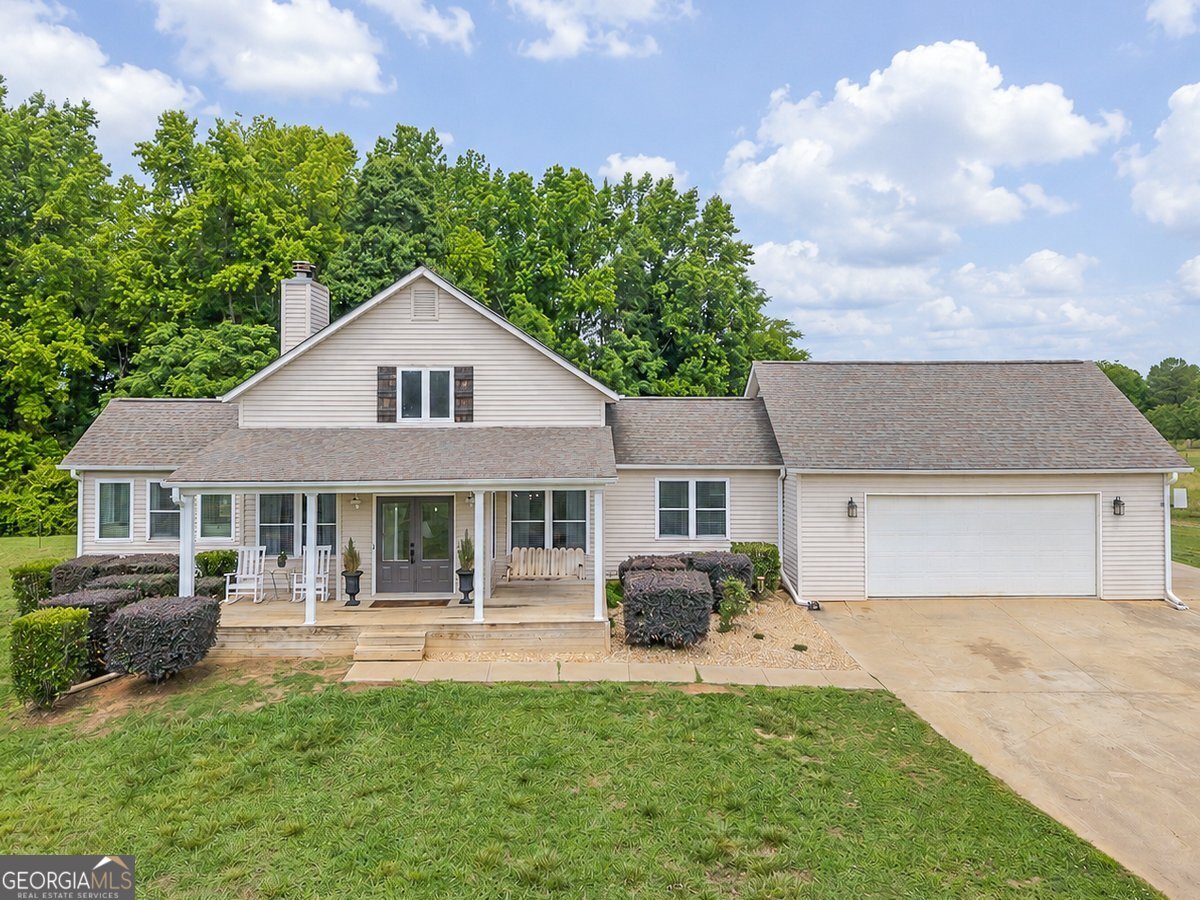 2011 Fieldcrest Lane Madison - main photo