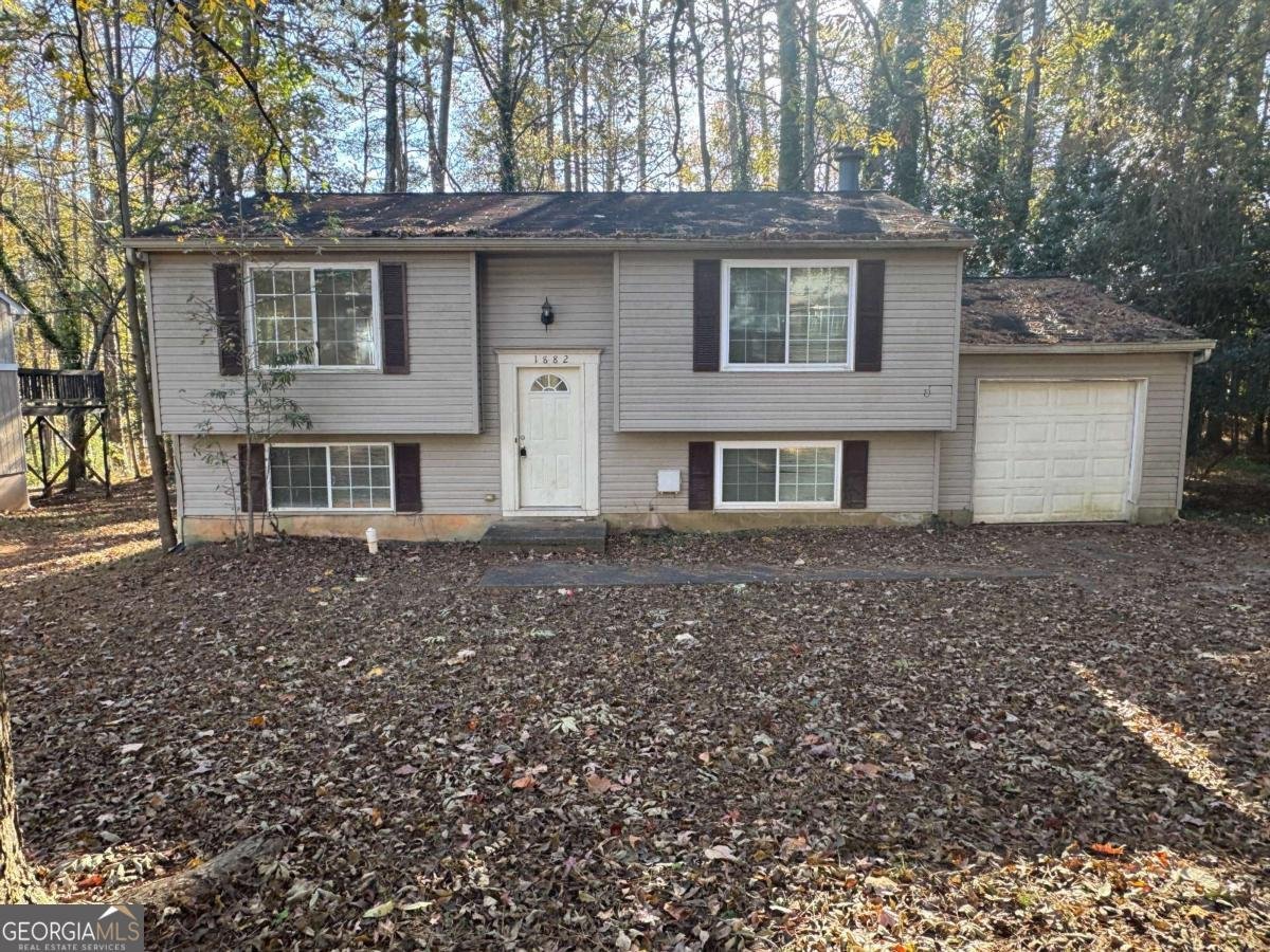1882 CORDUROY Court Lithonia - main photo