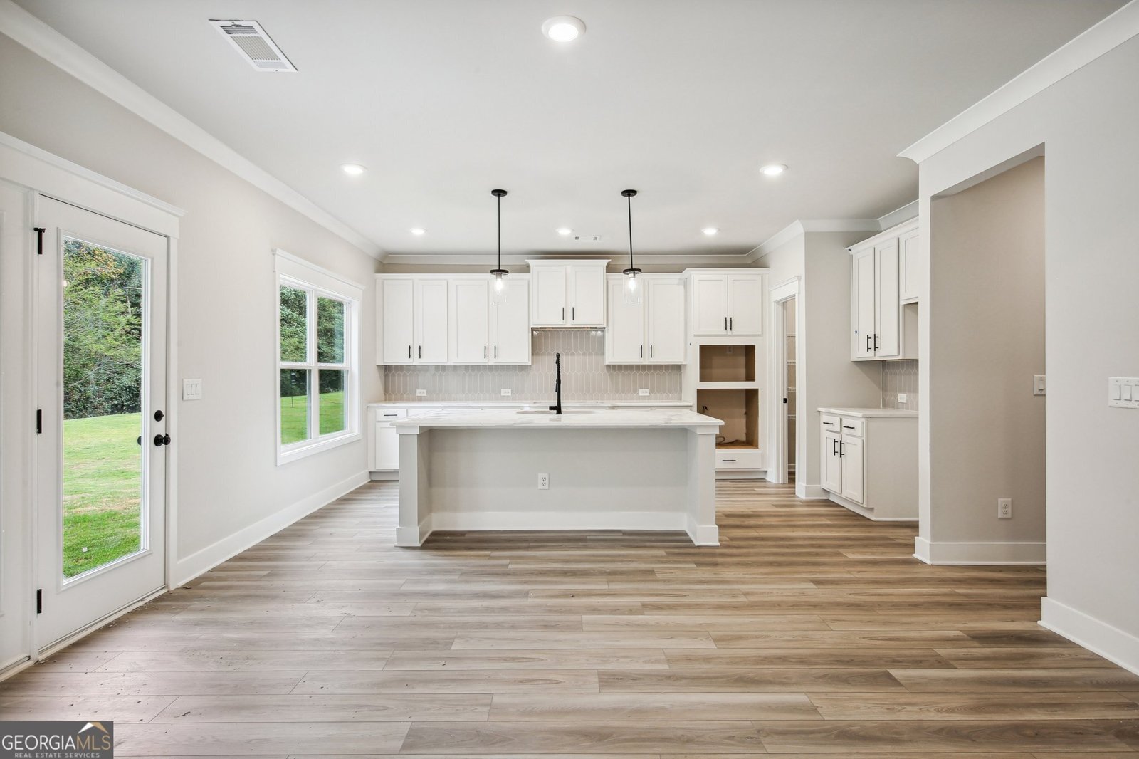 548 Winding Rose Drive Hoschton - Photo 10
