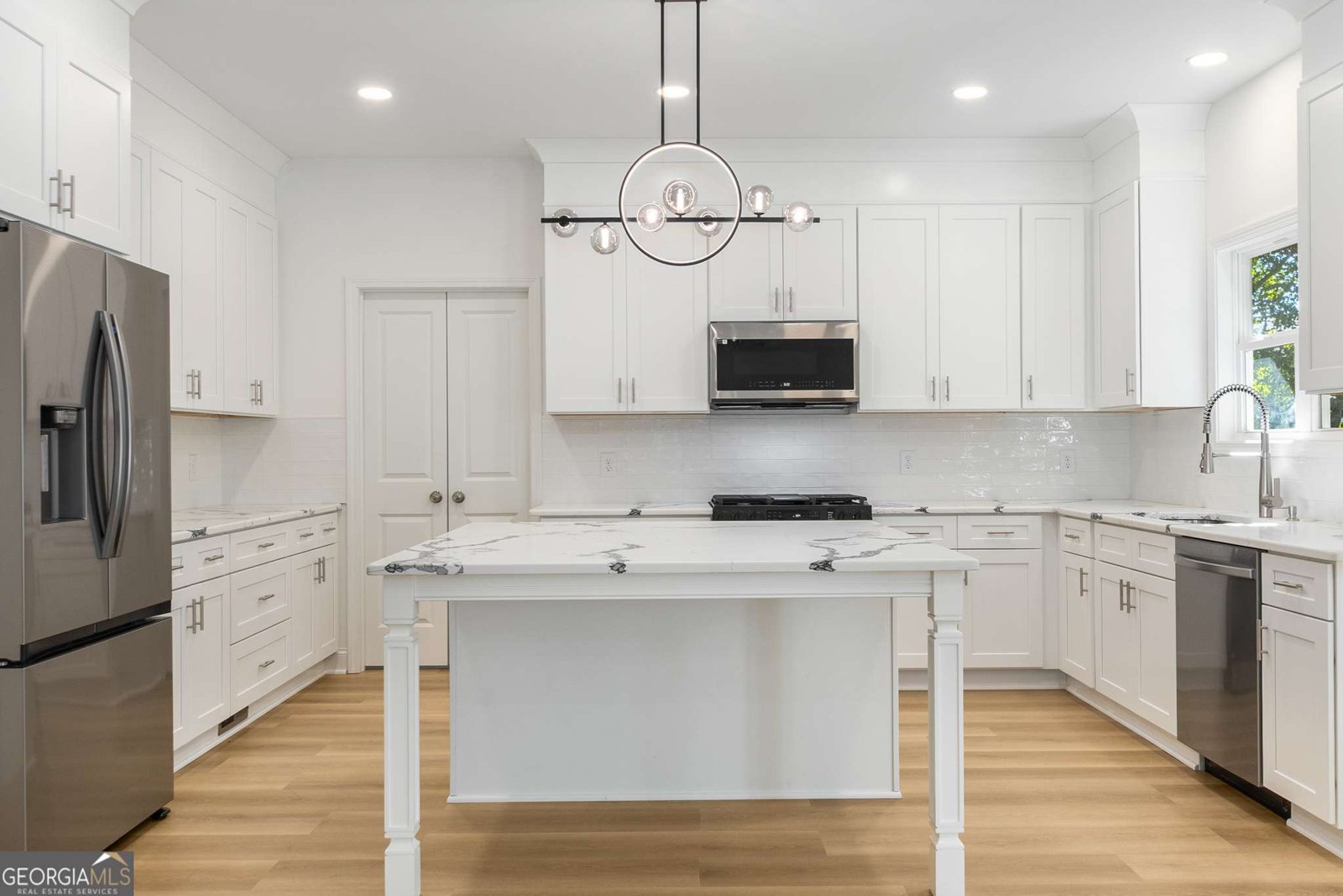 9135 Fox Trail Lane Gainesville - Photo 16