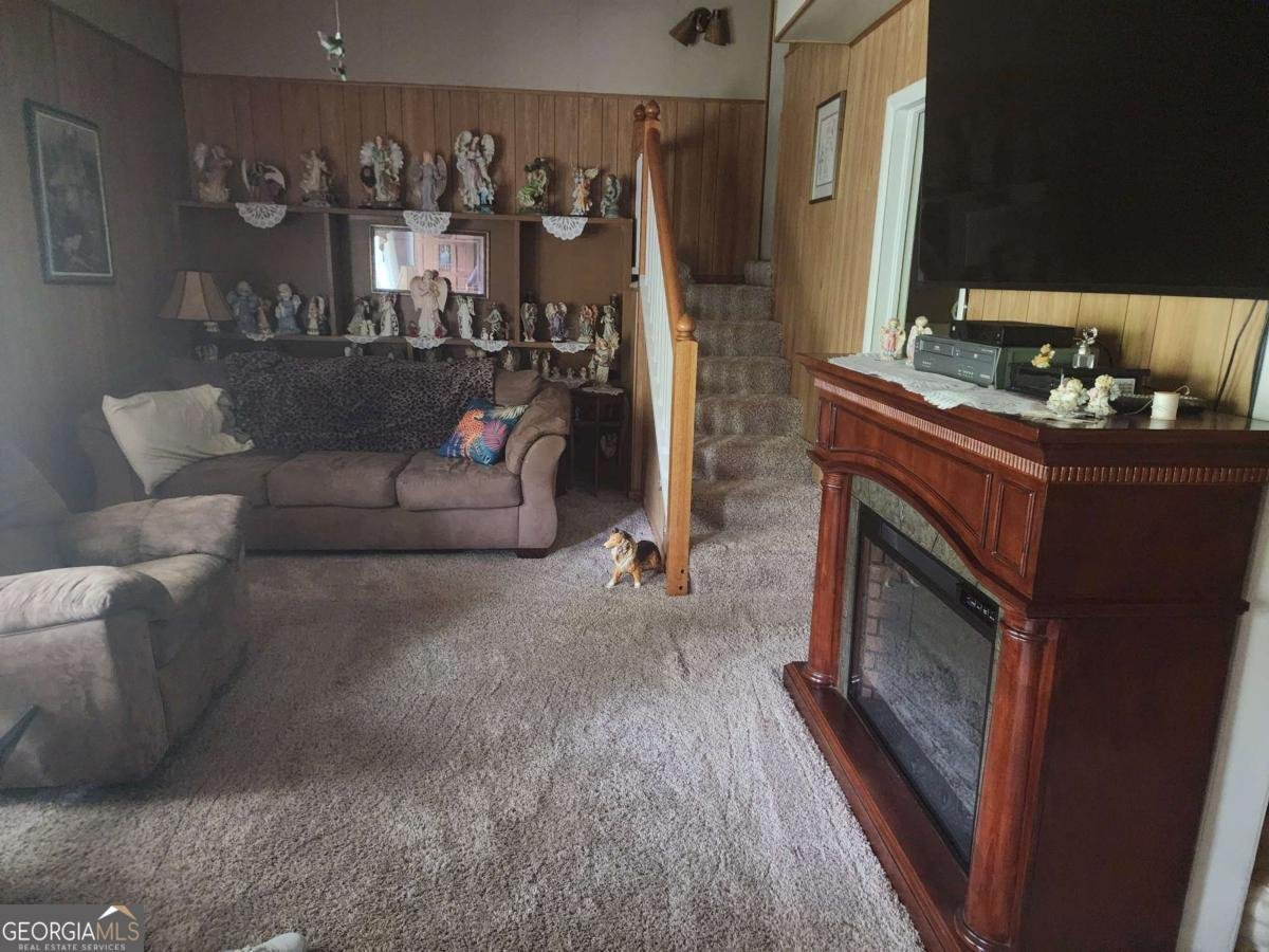 366 Pine Lake Drive West Point - Photo 10