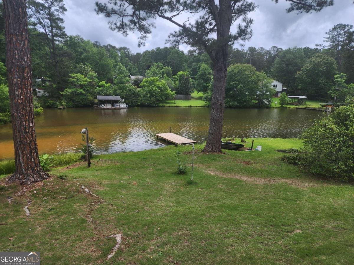 366 Pine Lake Drive West Point - Photo 8