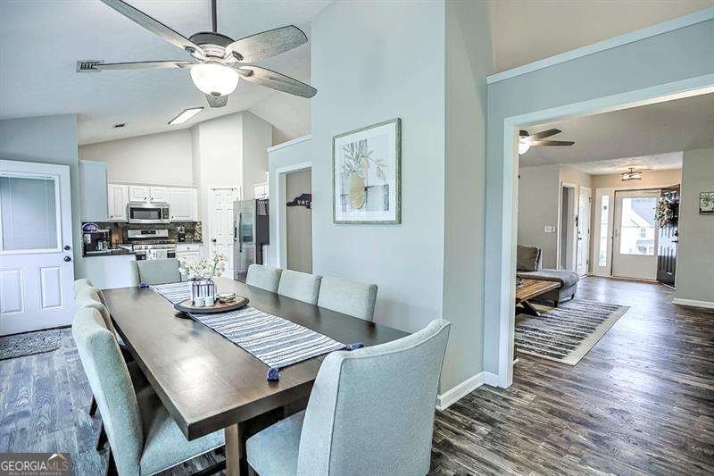 6145 Devonshire Drive Flowery Branch - Photo 16